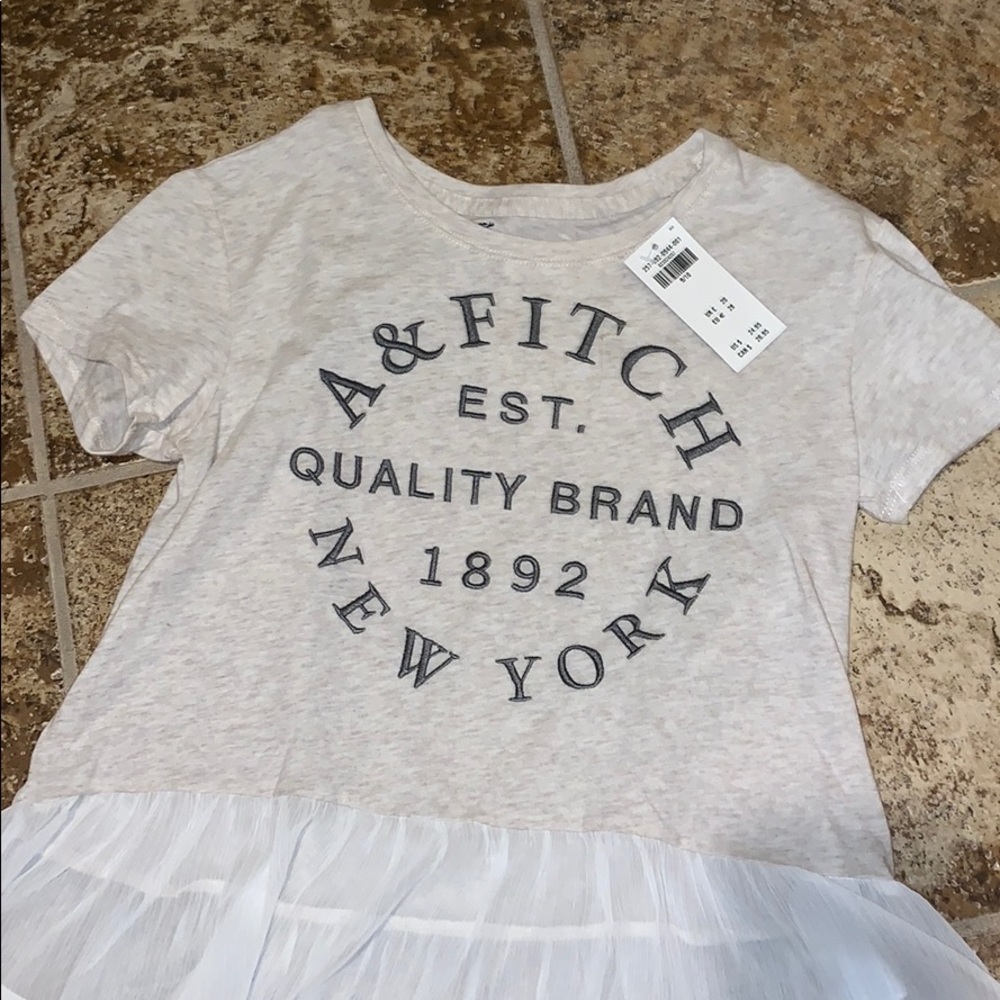 ABERCROMBIE AND FITCH SHIRT//BRAND NEW//KIDS